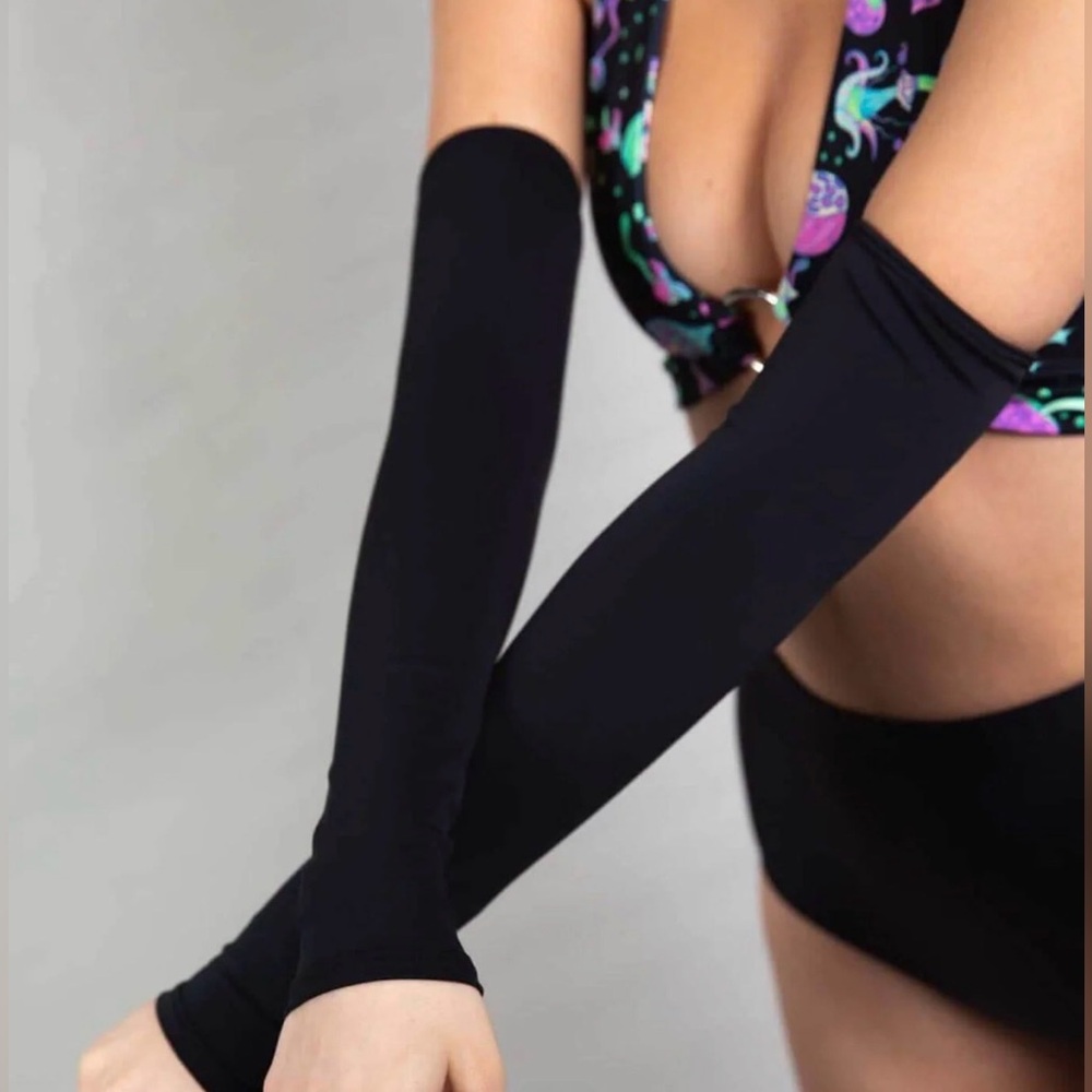 Rave Sleeves - Black Stretchy Arm sleeves size M-XL